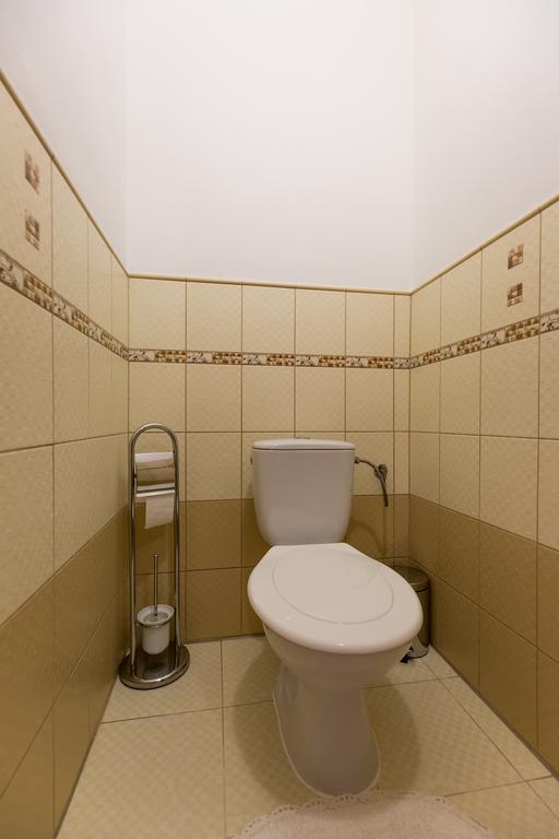 Penzion Gazdovsky Hostinec Topoľčianky Esterno foto
